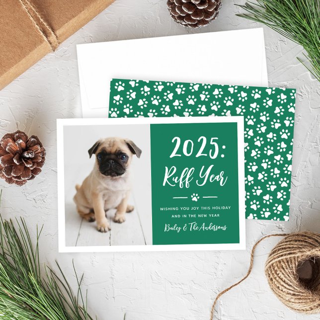 rolig hund foto för 2024 års Ruff-Grönt Julkort (Skapare uppladdad)