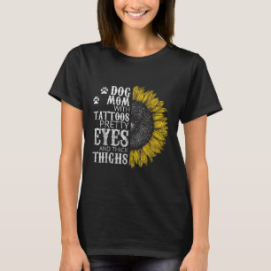 Rolig hund Mamma med Tattoos Söt Öga och tjock t Shirt