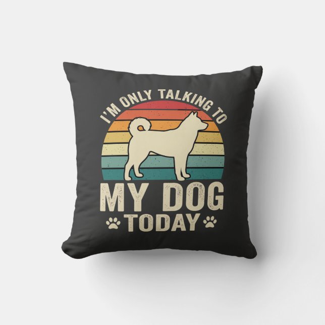 Rolig Hund Talande Retro Solnedgång Kudde (Framsida)