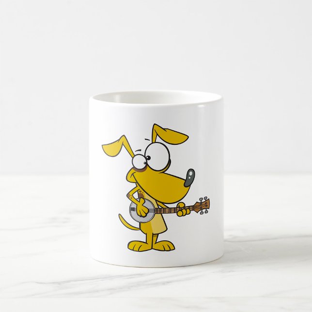 Rolig hund uppspelning av Banjo Music Kaffemugg (Skapare uppladdad)