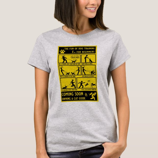 Rolig hund utbildningshandbok t shirt (Framsida)