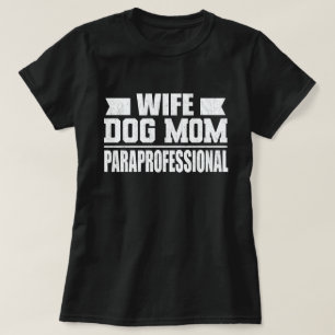 Rolig hundägare för mamma som är assistent och tek t shirt