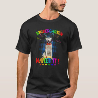 Rolig Husky Hund Examen Klass 22 Förskola T Shirt