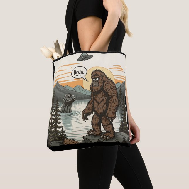 Rolig introvert Bigfoot Sasquatch Loch Ness Retro Tygkasse (Närbild)