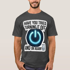 Rolig IT-supporttekniker som stänger av och på ige T Shirt