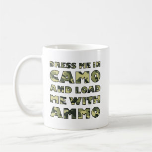Rolig jaktmugg med kamouflage och ammunition kaffemugg