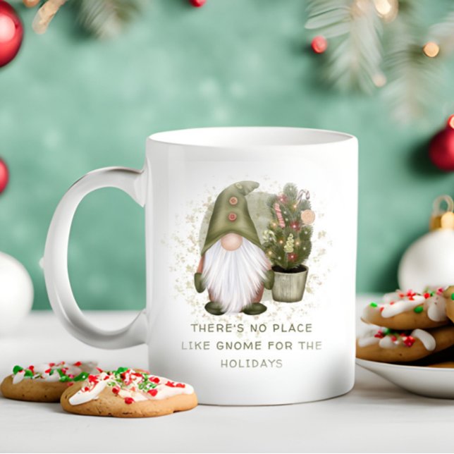Rolig julgnom Träd ingen plats som Gnom Kaffemugg ("There's no place like gnome for the holidays" Christmas mug)