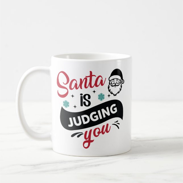 Rolig Julskämt om Tomte som Dömer Dig Kaffemugg (Vänster)