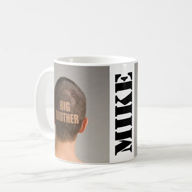 Rolig kaffekopp Big Brother frisyr Rakad huvud (Framsida vänster)