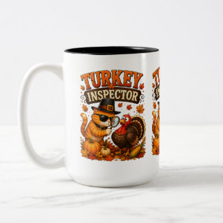 Rolig kalkoninspektör katt kaffe till Thanksgiving Två-Tonad Mugg