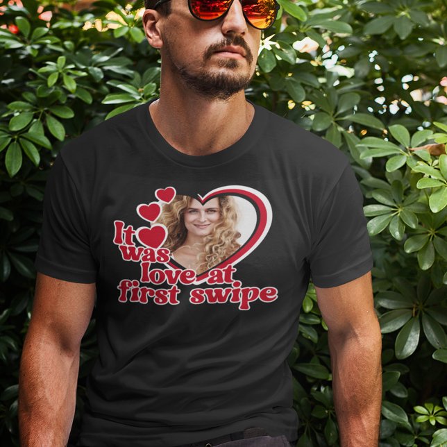 Rolig kärlekshjärtfoto  t shirt (Skapare uppladdad)