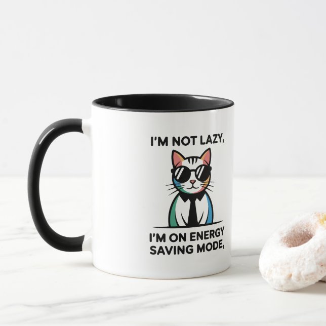 Rolig Katt Energisparläge JAG ÄR INTE LATMASKIG ka Mugg (Med munk)