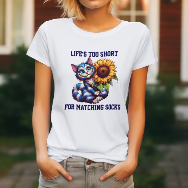 Rolig Katt Livet Är För Kort T Shirt (Skapare uppladdad)