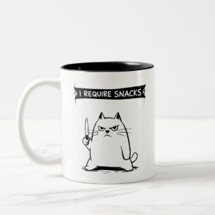Rolig katt-meme Jag behöver snacks Två-Tonad Mugg
