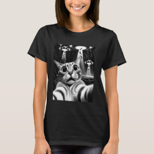 Rolig Katt Meme Retro Alien Katt UFO Invasion T Shirt