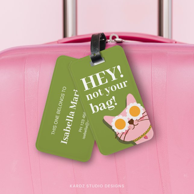 Rolig Katt Personlig Bagage Tag Bagagebricka (Personalize this green funny cat luggage tag with your favorite cat lover friend´s name as a gift.)