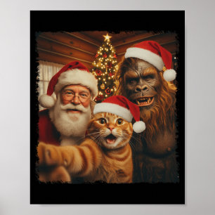 Rolig katt-selfie med Sasquatch och Santa jul Poster