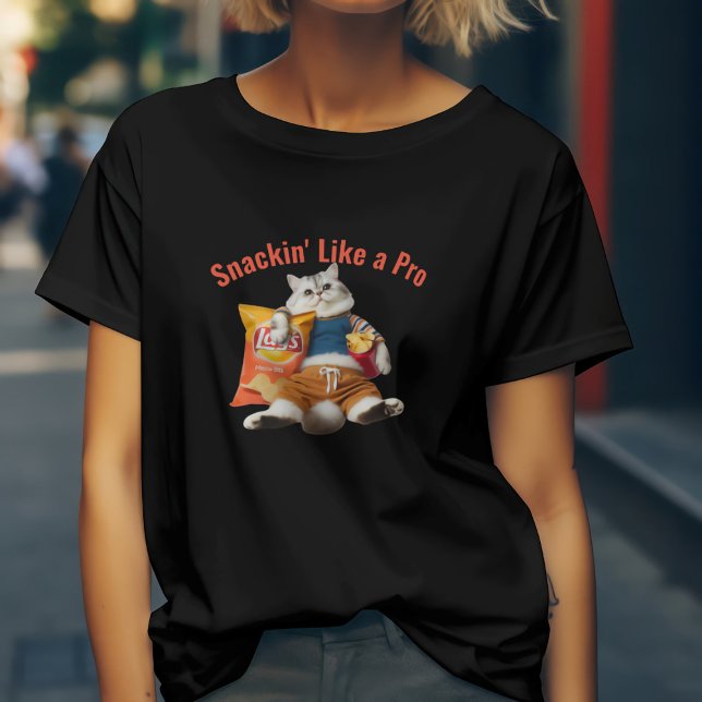 Rolig katt som mumsar som ett proffs t shirt (Skapare uppladdad)