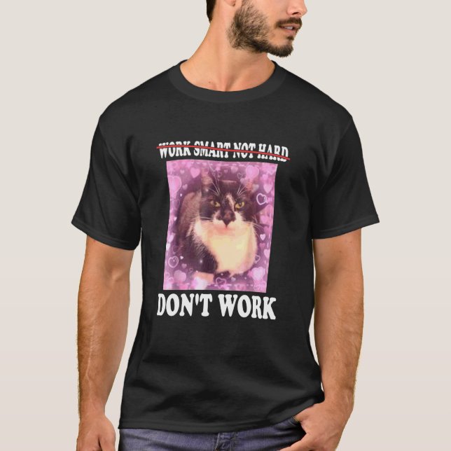 Rolig Kjol Med Katt Fungerar Inte T Shirt (Framsida)
