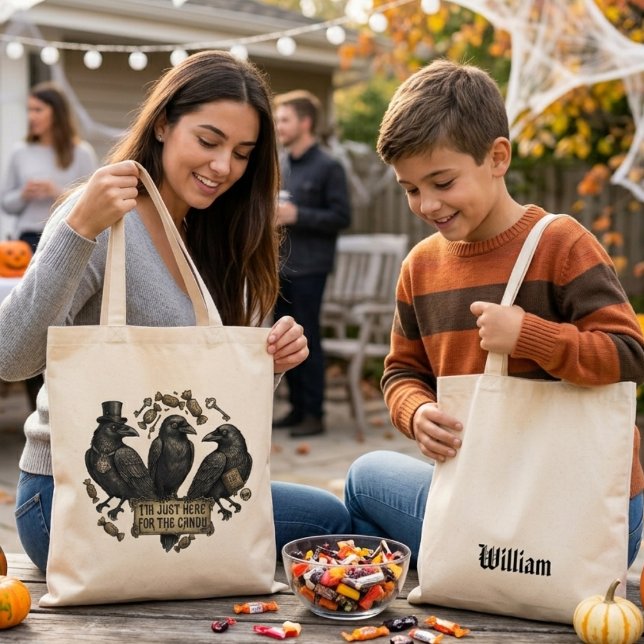 Rolig Kråka Bara Här För Godiset Tygkasse (Vintage crows on this tote make a fun gift for your raven lover to use at the harvest festival.)