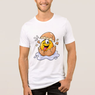 Rolig kyckling som kläcks från äggseriefigurer t shirt