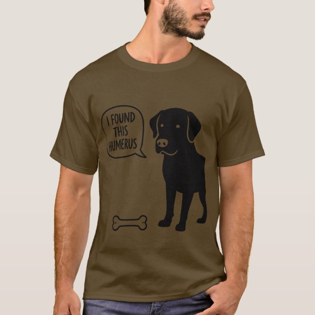 Rolig Labrador Hund Puns T-Shirt - Jag Hittade Den (Framsida)
