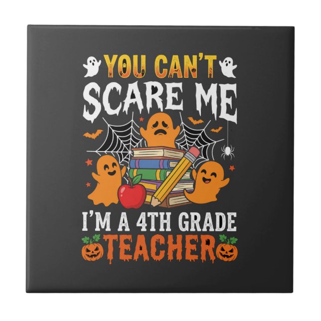 Rolig lärare i 4:e klass Halloween-spöke Kakelplatta (Framsidan)
