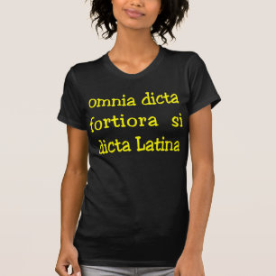 Rolig latin formulerar, slogan för mörk t-shirt