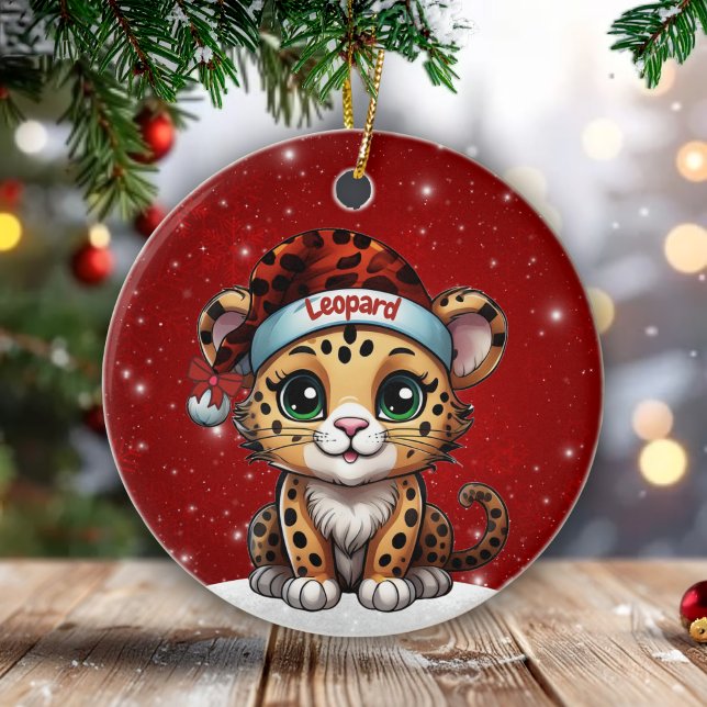Rolig Leopard Röd Glitter Djurluftare 🐆🐈🐾 Julgransprydnad Keramik (Custom Name Leopard Red Sparkle Ornament Personalizable cat lover Decor Kitten Xmas Decoration 🐆🎄)