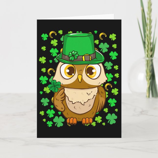 Rolig Leprechaun Uggla Shamrock St. Patrick's Day  Kort (Framsida)