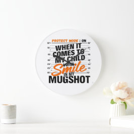 Rolig Mamma Skyddsläge Sarksast Mor Citat T-shirt Stor Klocka