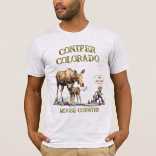 Rolig man som springer från mamma och babyälg T-sh T Shirt
