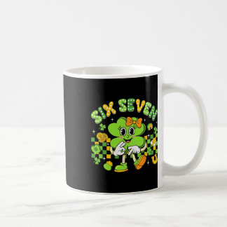 Rolig Meme 6 7 St Patricks Day Sex Sju Shamrock Kaffemugg