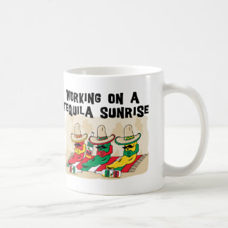 Rolig mexicansk mugg för Tequilasoluppgångkaffe
