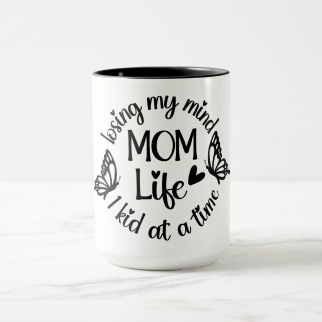 Rolig MOM Liv Mugg med Fjärilsdesign (Center)