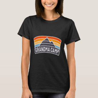 Rolig mormorläger övernattning camping barnbarn C T Shirt