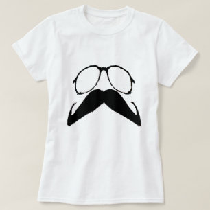 Rolig mustasch tee