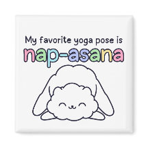 Rolig "Nap-asana" Sövande Moln Yoga Pose Magnet