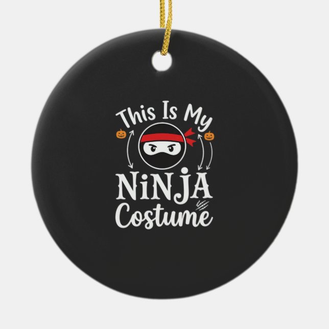 Rolig Ninja Kostym Halloween Design_1 Julgransprydnad Keramik (Framsidan)
