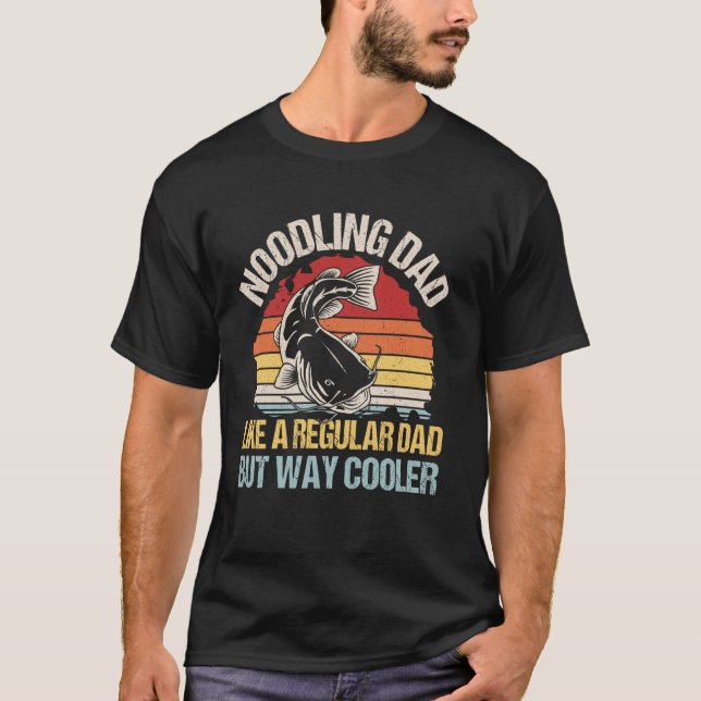 Rolig Noodling Fiskare Citat T Shirt (Framsida)