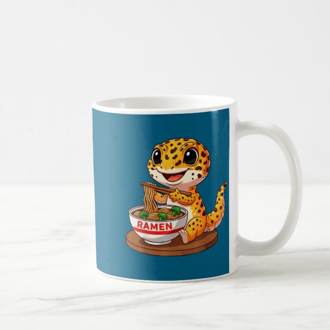 Rolig ödla reptil leopardgecko äter Ramen Ja Kaffemugg (Höger)