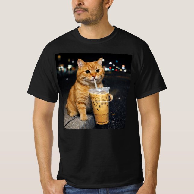 Rolig Orange Katt Dricker Iced Kaffe , Katt Meme T Shirt (Framsida)