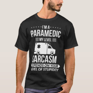 Rolig paramedicinsk present  t shirt