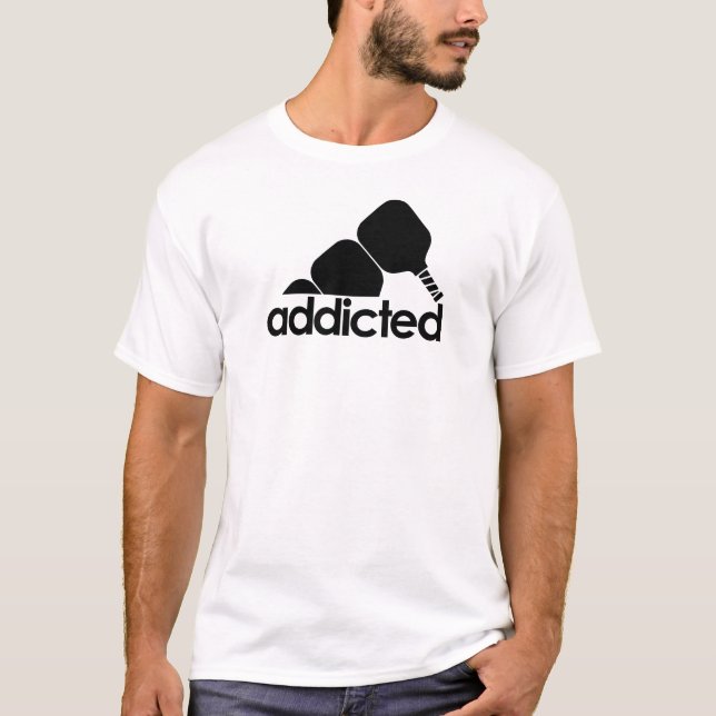 Rolig Pickleball – Pickleball Beroende T-Shirt (Framsida)