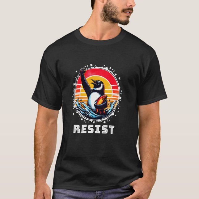 Rolig Pingvin Motstånd Pingviner Protesterar Mot T Shirt (Framsida)