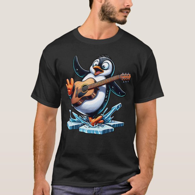 Rolig pingvin som spelar gitarr på is t shirt (Framsida)
