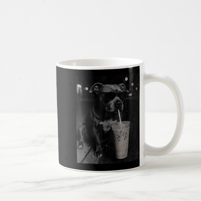 Rolig Pitbull Dricker Iced Coffee Älskare Kaffemugg (Höger)
