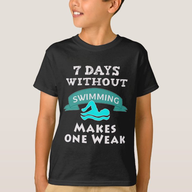 Rolig pojkesimmaregåva 7 dagar, utan att simma t shirt (Framsida)
