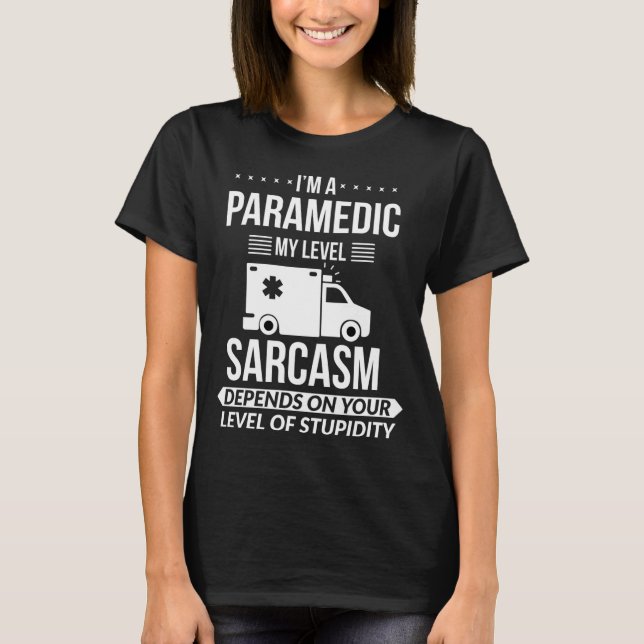 Rolig present till ambulanssjukvårdare t shirt (Framsida)