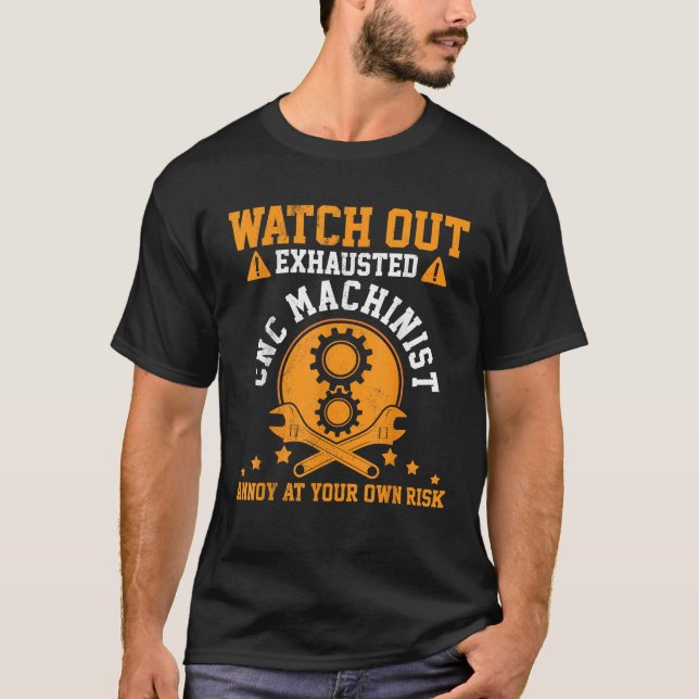Rolig present till CNC-operatör T Shirt (Framsida)